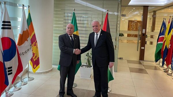 O ministro das Relações Exteriores do Brasil, Mauro Vieira, junto do chanceler da Autoridade Palestina, Riad Malki, em Ramallah, Cisjordânia, 17 de março de 2024 - Sputnik Brasil
