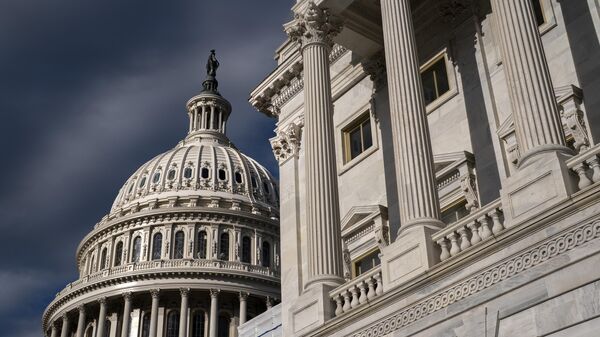Cúpula do Capitólio e a frente oeste da Câmara dos Representantes em Washington, EUA, 17 de abril de 2023 - Sputnik Brasil