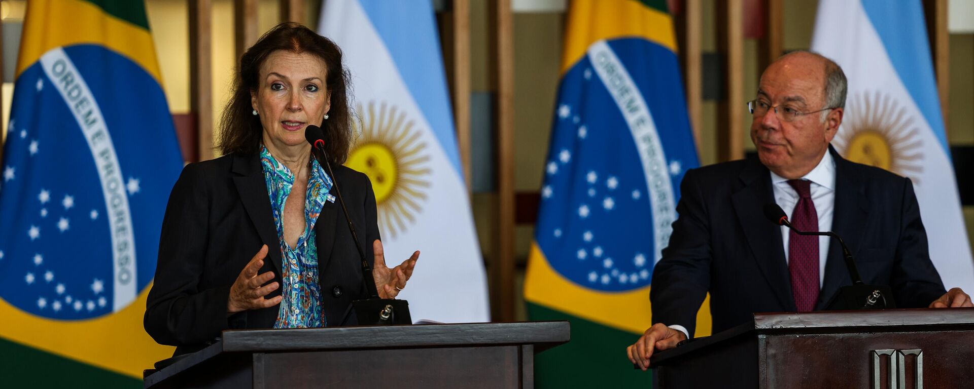 Encontro entre o ministro das Relações Exteriores do Brasil, Mauro Vieira, e a ministra de Relações Exteriores, Comércio Internacional e Culto da Argentina, Diana Mondino. Brasília, 15 de abril de 2024 - Sputnik Brasil, 1920, 15.04.2024