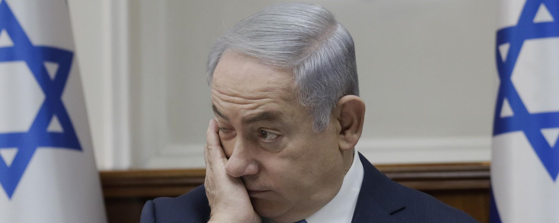 O primeiro-ministro israelense, Benjamin Netanyahu, participa de uma reunião de gabinete em Jerusalém, em 3 de janeiro de 2018 - Sputnik Brasil, 1920, 22.05.2024
