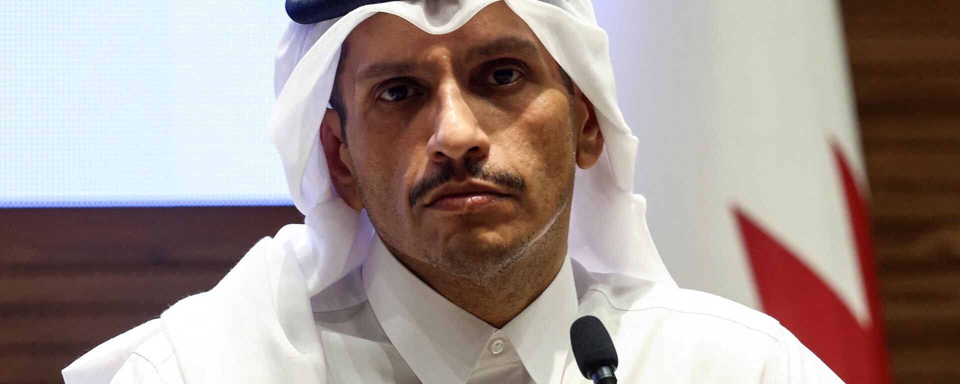 O primeiro-ministro e ministro das Relações Exteriores do Catar, Mohammed bin Abdulrahman al-Thani, em entrevista coletiva com seu homólogo turco em Doha, 17 de abril de 2024 - Sputnik Brasil, 1920, 18.04.2024