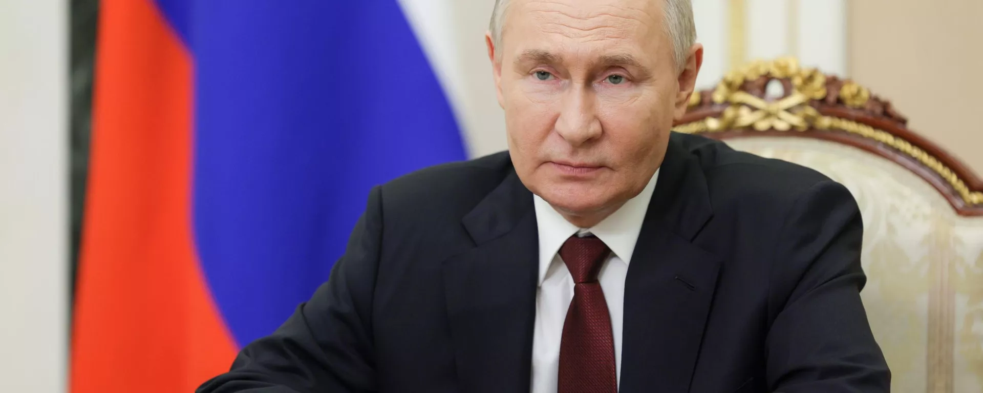 Vladimir Putin, presidente da Rússia, transmite mensagem de vídeo aos participantes da 12ª reunião internacional de altos responsáveis de segurança de vários países, em 24 de abril de 2024 - Sputnik Brasil, 1920, 20.05.2024