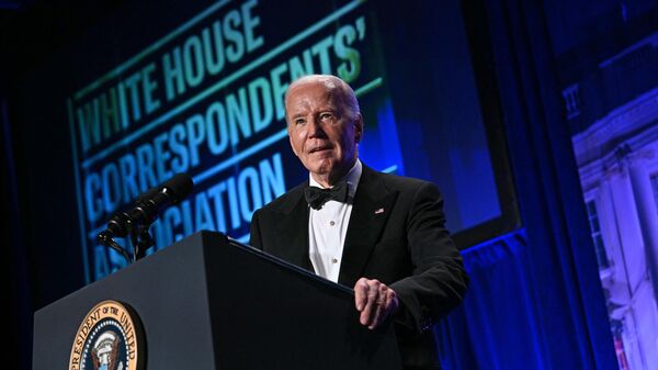 Joe Biden, presidente dos EUA, fala durante jantar da Associação de Correspondentes da Casa Branca (WHCA, na sigla em inglês). Washington, 27 de abril de 2024 - Sputnik Brasil