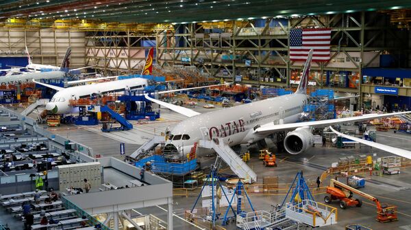 Aeronaves Boeing 787 nas instalações de produção da Boeing em Everett, Washington, 15 de junho de 2022 - Sputnik Brasil