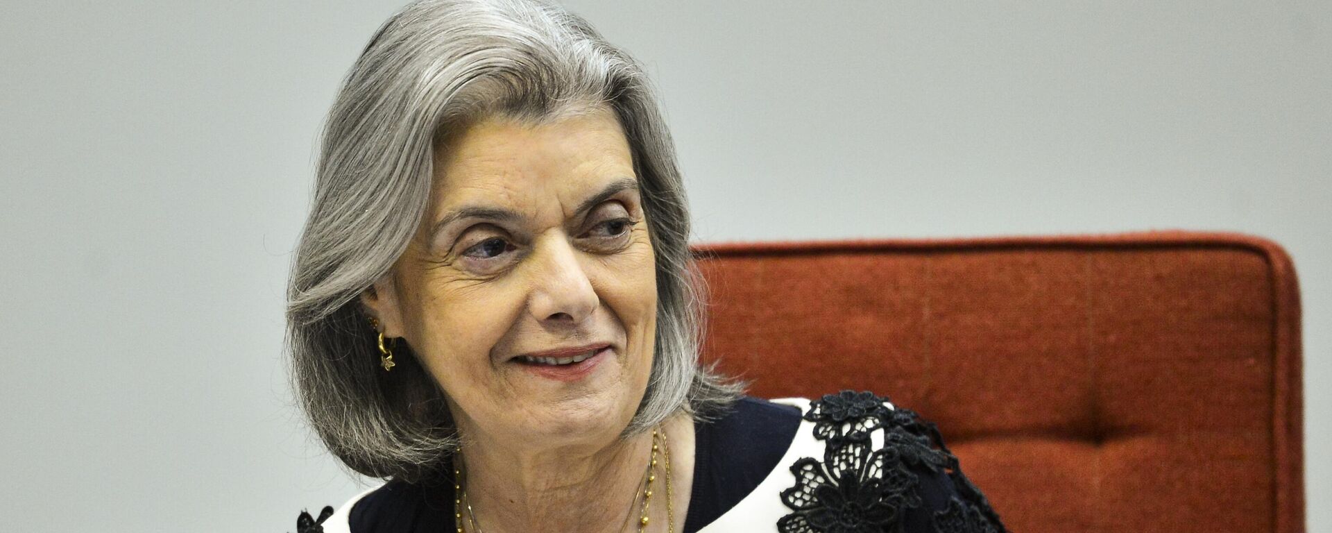 Ministra do Supremo Tribunal Federal (STF), Cármen Lúcia durante evento que discutiu como as decisões do STF ajudam a garantir os direitos das mulheres. Brasília (DF), 8 de março de 2023 - Sputnik Brasil, 1920, 29.09.2025