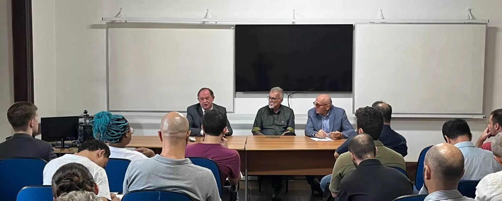 Professores da Universidade Federal do Rio de Janeiro (UFRJ) em debate durante lançamento da Cátedra Primakov, criada para estreitar as relações entre Brasil e Rússia. Rio de Janeiro (RJ), 10 de maio de 2024 - Sputnik Brasil, 1920, 10.05.2024