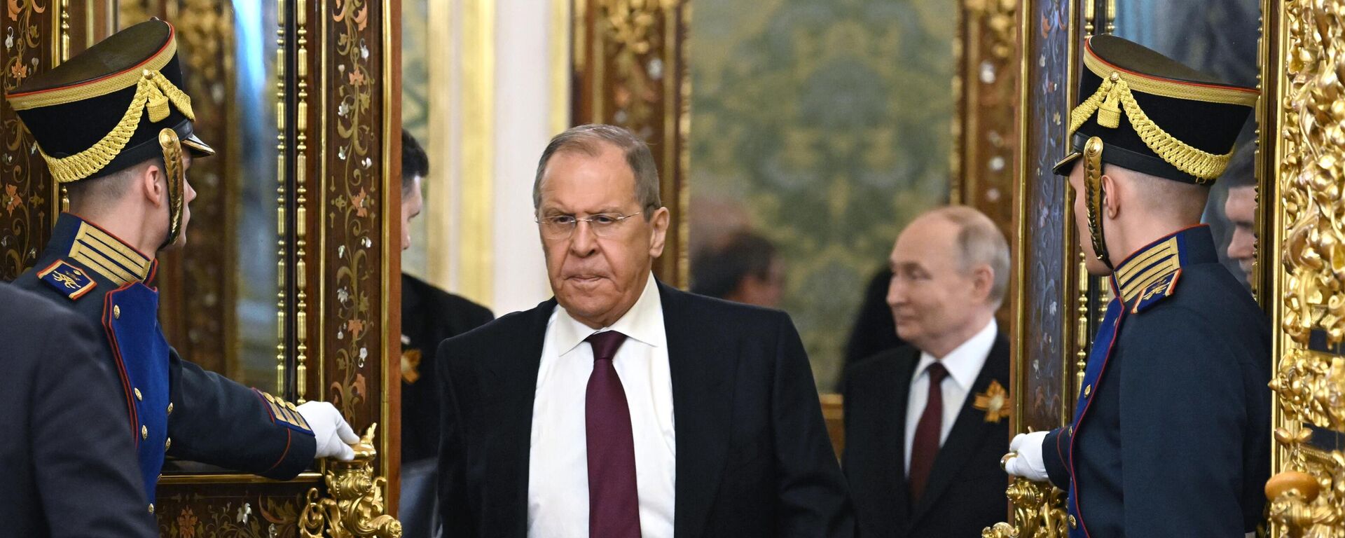 O ministro das Relações Exteriores da Rússia, Sergei Lavrov, chega para participar de reunião do presidente russo, Vladimir Putin, com o presidente cubano, Miguel Díaz-Canel, no Kremlin, em Moscou - Sputnik Brasil, 1920, 13.05.2024