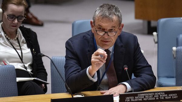 Philippe Lazzarini, comissário-geral da Agência das Nações Unidas de Assistência aos Refugiados da Palestina no Oriente Médio (UNRWA, na sigla em inglês), discursa em reunião do Conselho de Segurança das Nações Unidas na sede da ONU em Nova York, EUA, 17 de abril de 2024 - Sputnik Brasil