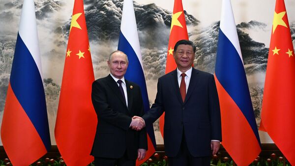 O presidente russo, Vladimir Putin, chegou à China em visita oficial - Sputnik Brasil