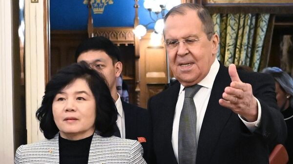 'Alcançou feitos notáveis': chanceler da Coreia do Norte felicita Lavrov por renomeação