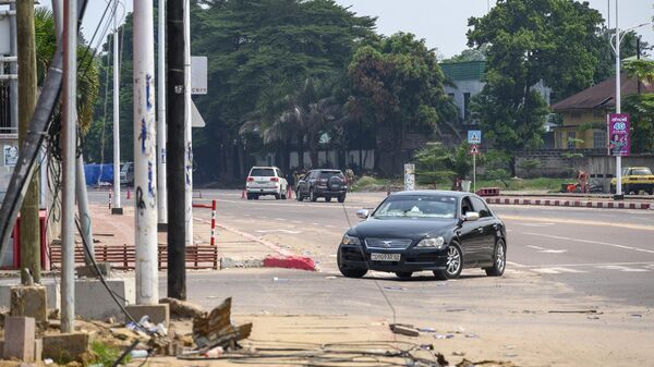 A Guarda Republicana Congolesa desvia o tráfego do local de uma tentativa de golpe em Kinshasa, 19 de maio de 2024 - Sputnik Brasil