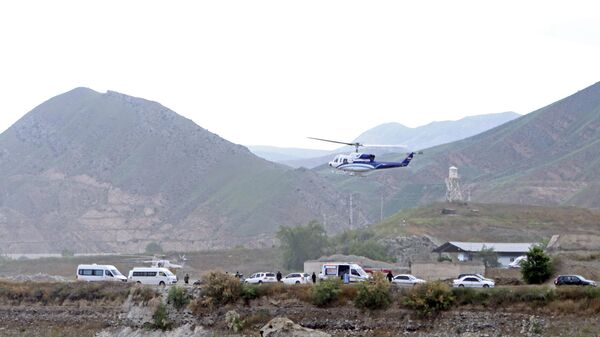 Helicóptero com o presidente iraniano Ebrahim Raisi decola da região fronteiriça entre Irã e Azerbajião  - Sputnik Brasil