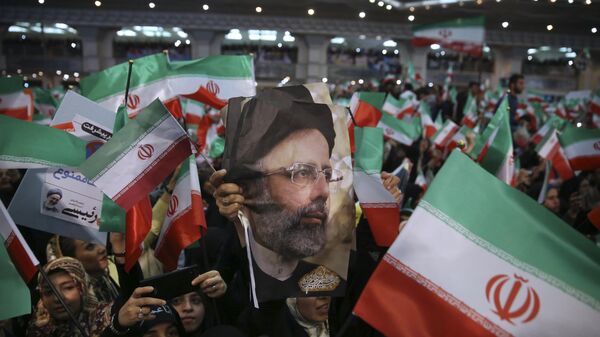 Apoiadores do presidente da República Islâmica do Irã, Ebrahim Raisi (Foto de arquivo)  - Sputnik Brasil