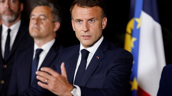 O presidente da França, Emmanuel Macron, discursa na residência do alto comissário da Nova Caledônia, em Noumea, em 24 de maio de 2024 - Sputnik Brasil