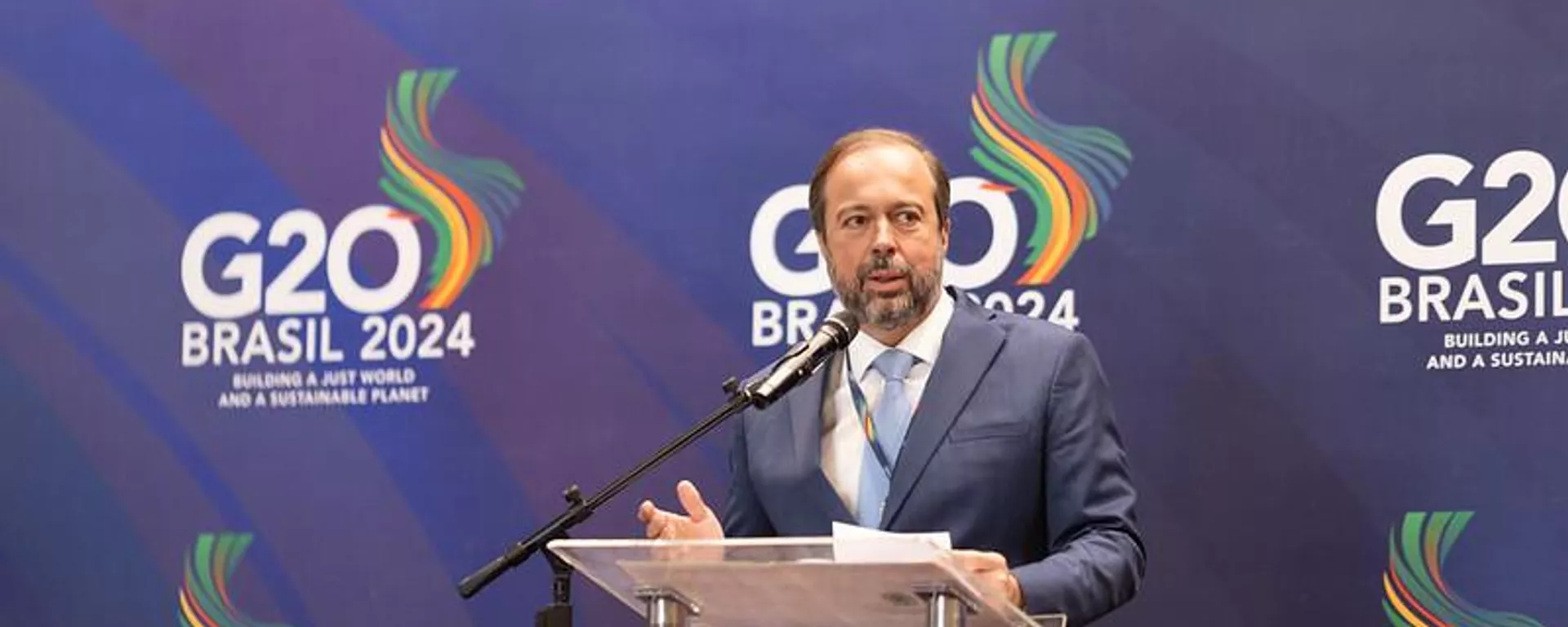 Alexandre Silveira na abertura da terceira reunião do grupo de trabalho de transições energéticas do G20, em Belo Horizonte - Sputnik Brasil, 1920, 27.05.2024