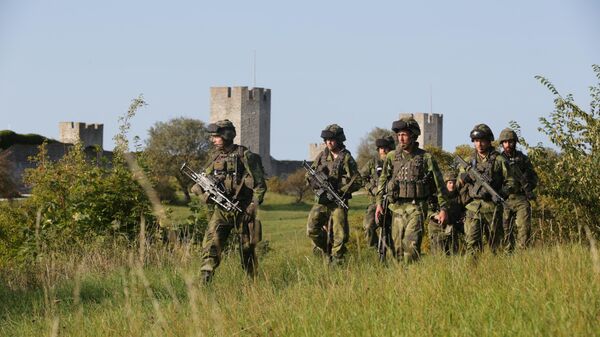Patrulhamento militar sueco nos arredores de Visby, na ilha de Gotland, Suécia, 13 de setembro de 2016 - Sputnik Brasil