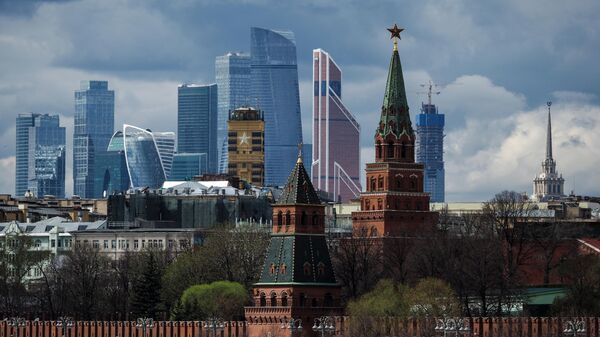 Torres do Kremlin de Moscou. Contexto, centro de negócios internacional Cidade de Moscou - Sputnik Brasil