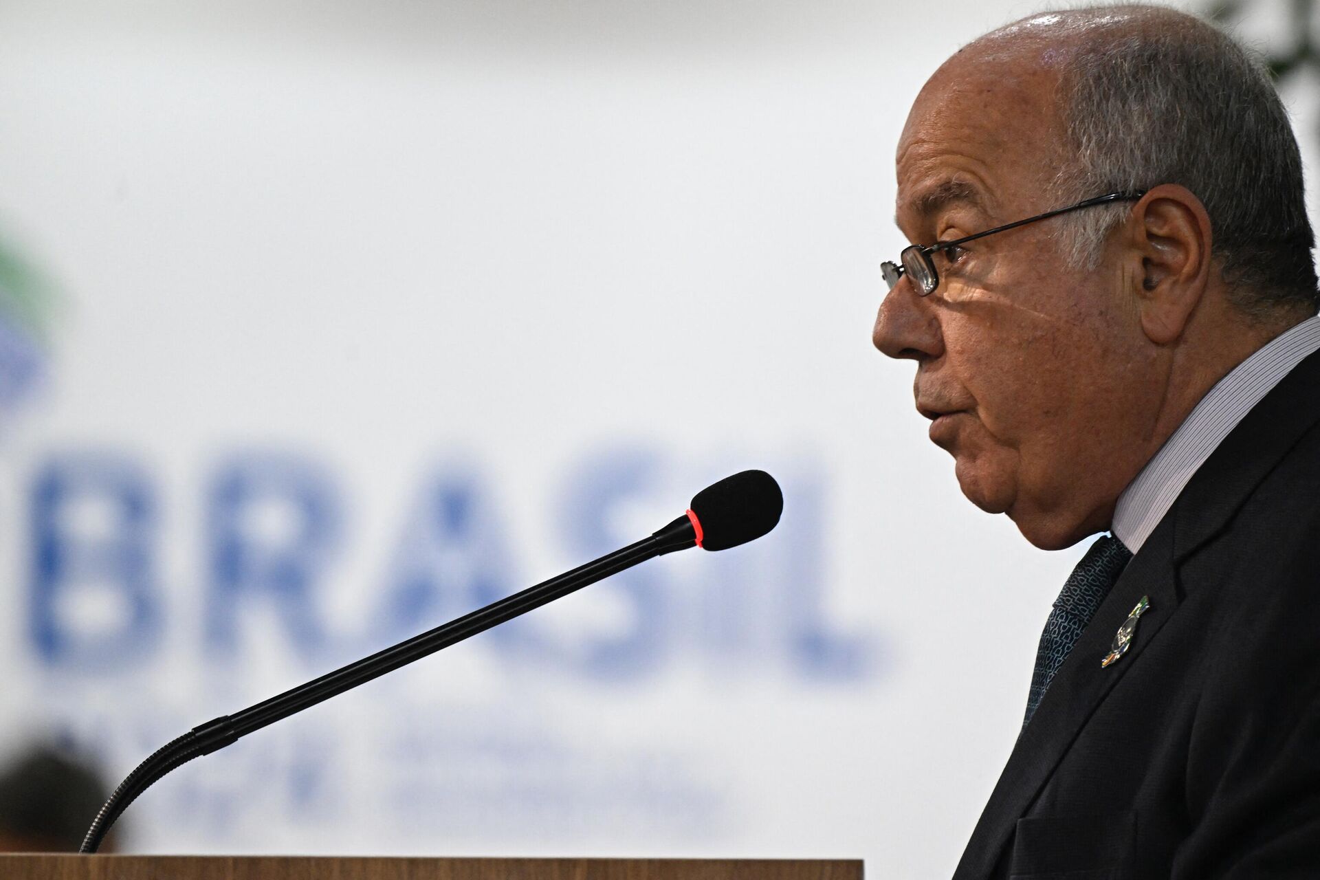 O ministro das Relações Exteriores do Brasil, Mauro Vieira, durante reunião no âmbito do G20, no Rio de Janeiro. Brasil, 22 de fevereiro de 2024 - Sputnik Brasil, 1920, 06.06.2024