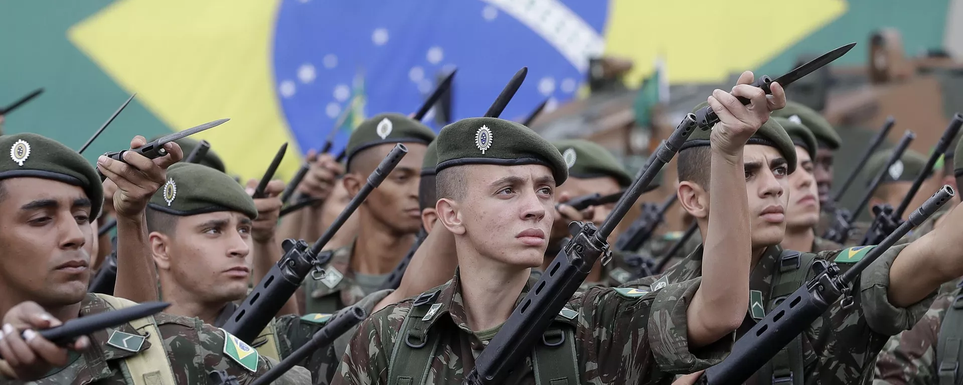 Membros das Forças Armadas durante comemoração do golpe de Estado de 1964, em São Paulo, 28 de março de 2019 - Sputnik Brasil, 1920, 06.06.2024