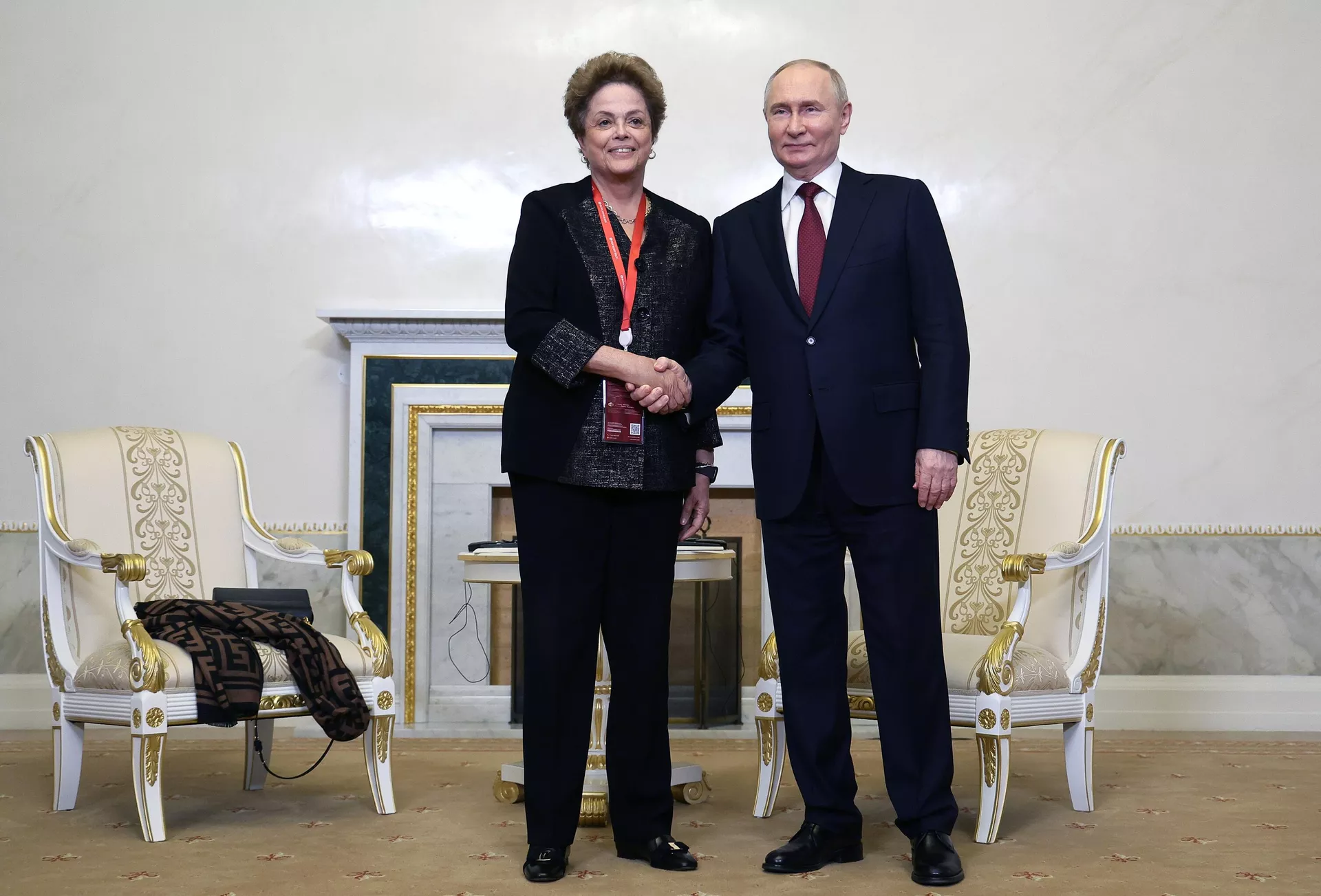 Presidente russo, Vladimir Putin, se reúne com a presidente do Novo Banco de Desenvolvimento do BRICS, Dilma Rousseff, 6 de junho de 2024 - Sputnik Brasil, 1920, 10.06.2024