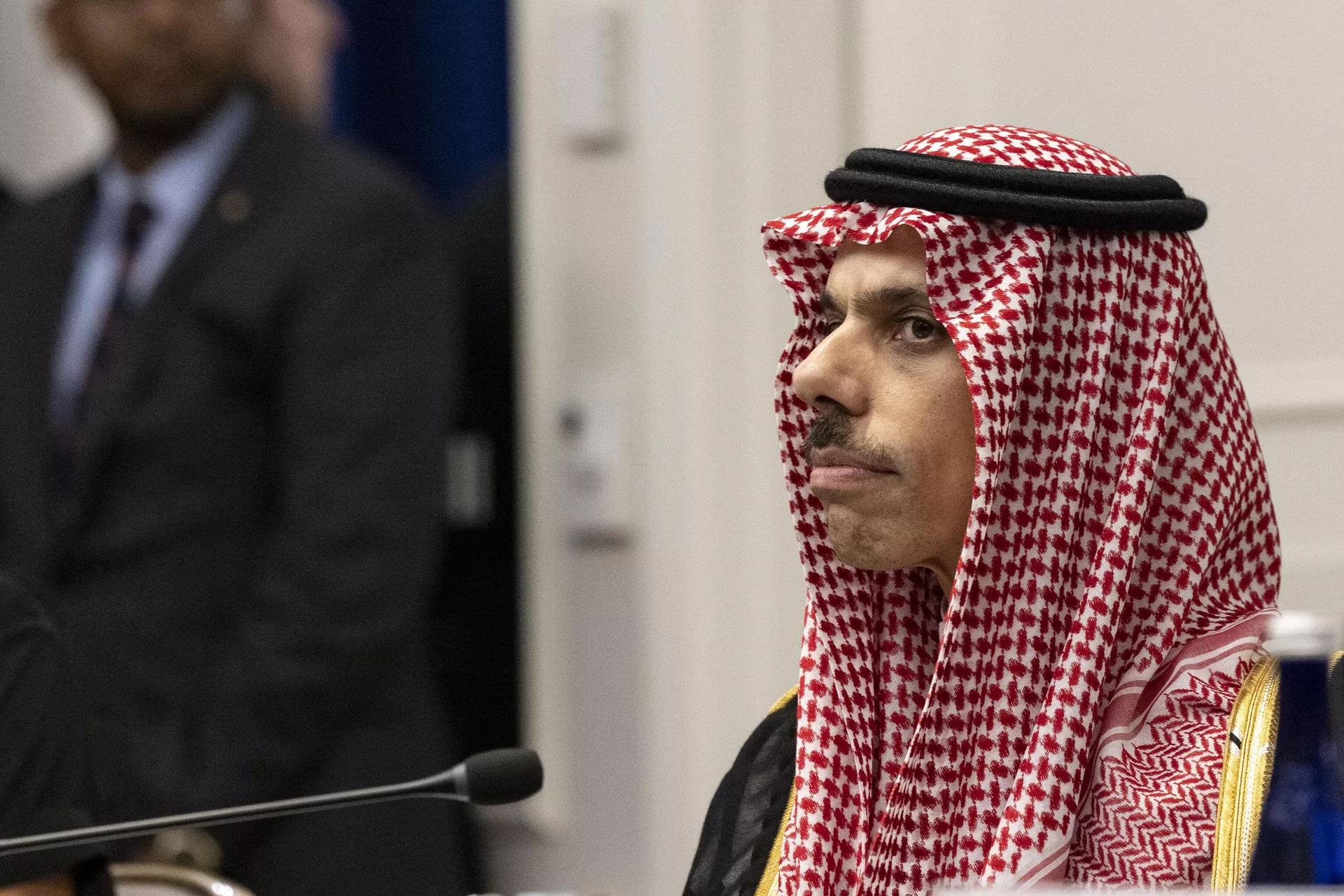 Ministro das Relações Exteriores da Arábia Saudita, Faisal bin Farhan Al Saud, durante reuniçao com seu homólogo norte-americano, Antony Blinken, em Nova York, EUA, 19 de setembro de 2023 - Sputnik Brasil, 1920, 07.06.2024