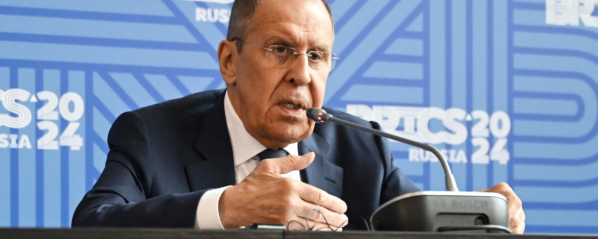 Ministro das Relações Exteriores da Rússia, Sergei Lavrov, em coletiva de imprensa após a reunião dos ministros das Relações Exteriores do BRICS, em Nizhny Novgorod, Rússia, 11 de junho de 2024 - Sputnik Brasil, 1920, 11.06.2024