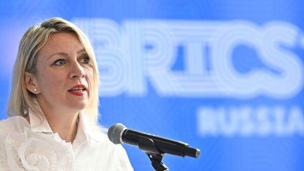 Porta-voz do Ministério das Relações Exteriores da Rússia, Maria Zakharova, fala em coletiva de imprensa após a reunião dos ministros das Relações Exteriores do BRICS, em Nizhny Novgorod. Rússia, 11 de junho de 2024  - Sputnik Brasil