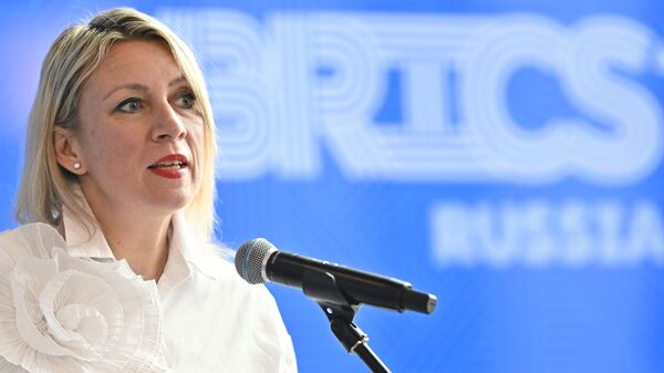 Porta-voz do Ministério das Relações Exteriores da Rússia, Maria Zakharova, fala em coletiva de imprensa após a reunião dos ministros das Relações Exteriores do BRICS, em Nizhny Novgorod, Rússia, 11 de junho de 2024  - Sputnik Brasil