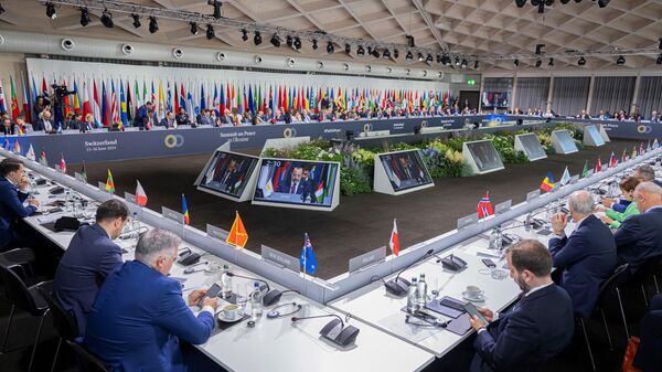 Chefes de Estado participam de sessão plenária na Cúpula sobre a Paz na Ucrânia, no luxuoso resort Burgenstock, perto de Lucerna, Suíça, 16 de junho de 2024 - Sputnik Brasil