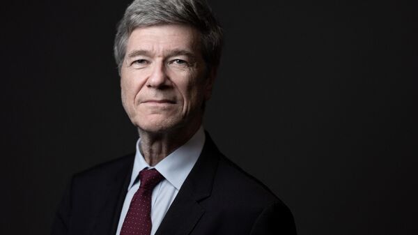 Jeffrey Sachs, economista, acadêmico e analista de políticas públicas dos EUA, durante sessão de fotos da Cúpula do Novo Pacto Financeiro Global no Palácio Brongniart, Paris, França, 22 de junho de 2023 - Sputnik Brasil