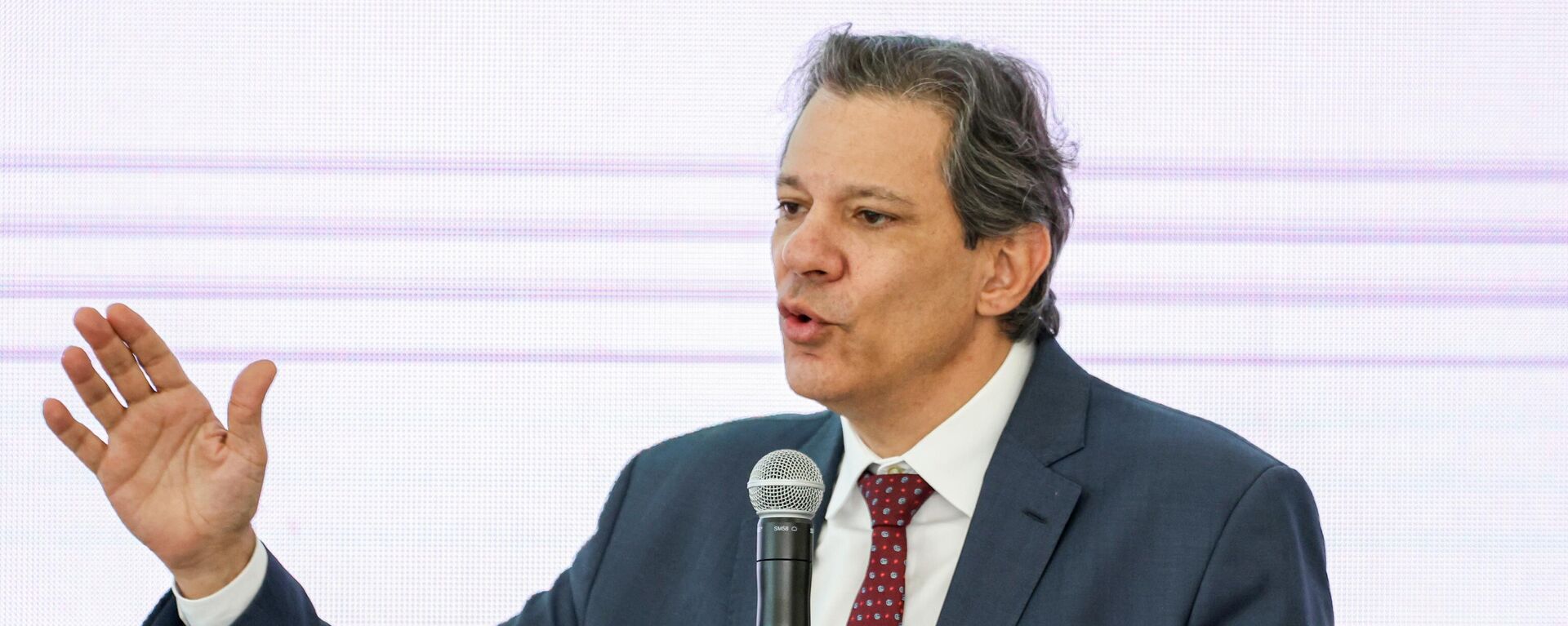 Fernando Haddad, ministro da Fazenda, durante anúncio de novas medidas de assistência ao Rio Grande do Sul, em Brasília (DF), em 9 de abril de 2024 - Sputnik Brasil, 1920, 19.06.2024