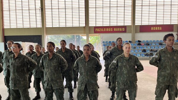 Soldados participam dos últimos treinamentos antes da formatura, no Centro de Instrução Almirante Milcíades Portela Alves (CIAMPA). Rio de Janeiro, 26 de junho de 2024 - Sputnik Brasil
