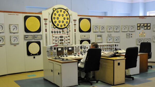 Arquivo: painel de controle principal da usina nuclear de Obninsk - Sputnik Brasil