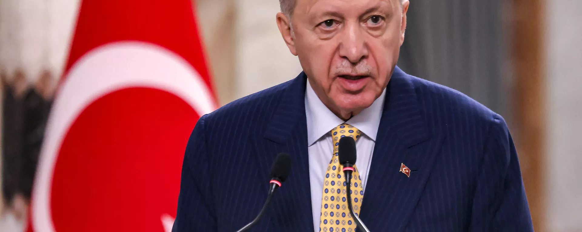 O presidente da Turquia, Recep Tayyip Erdogan, fala durante uma declaração conjunta à mídia em Bagdá, em 22 de abril de 2024 - Sputnik Brasil, 1920, 28.06.2024