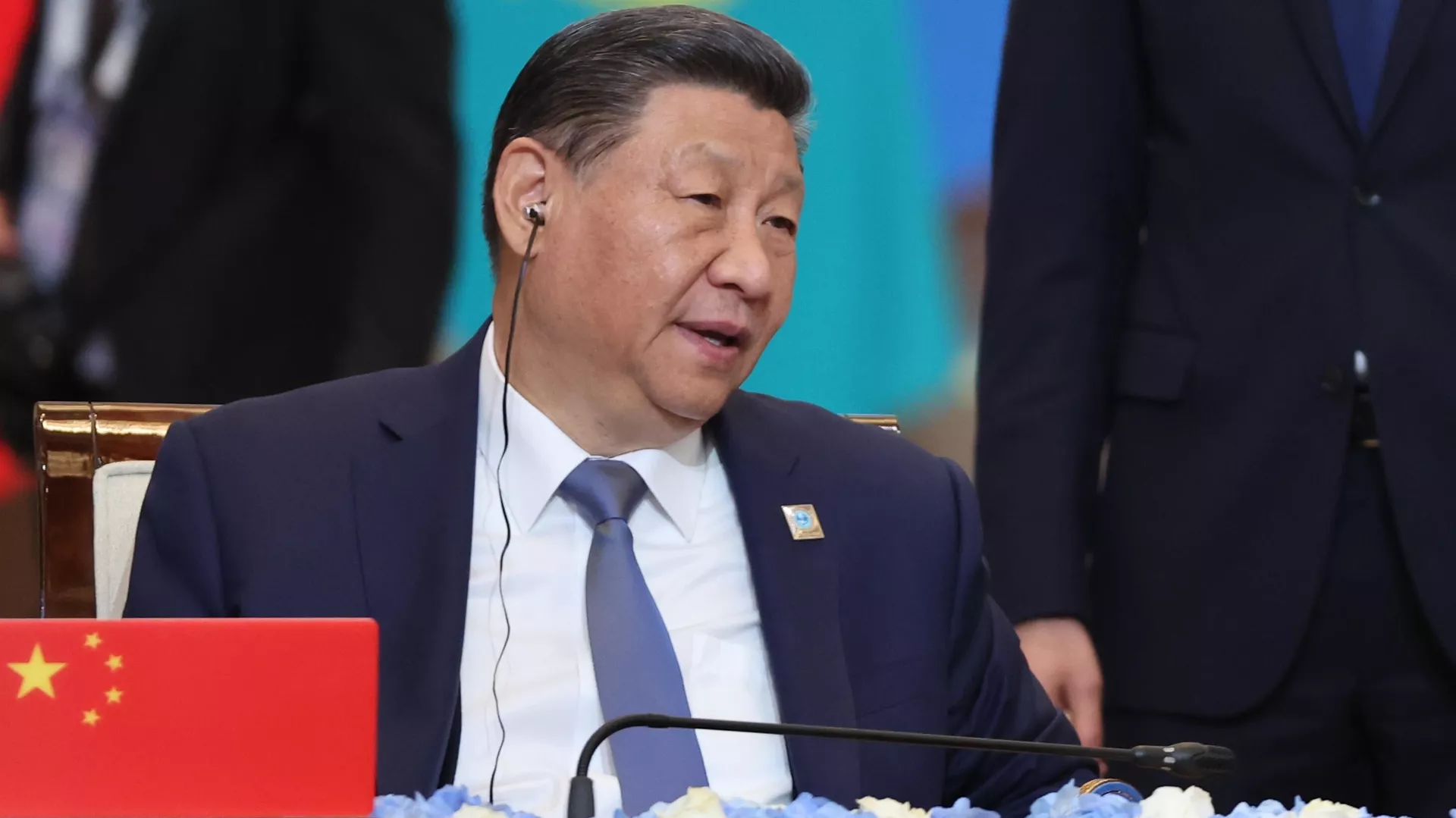 O presidente chinês, Xi Jinping, comparece à cúpula de líderes dos estados-membros da Organização de Cooperação de Xangai em Astana. Cazaquistão, 4 de julho de 2024 - Sputnik Brasil, 1920, 14.11.2024