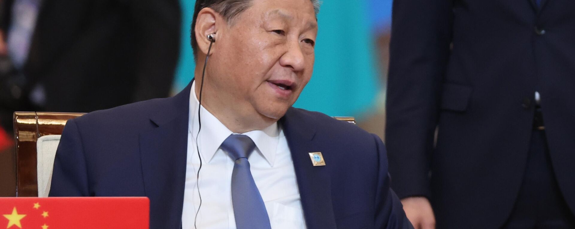 O presidente chinês Xi Jinping comparece à cúpula de líderes dos estados-membros da Organização de Cooperação de Xangai (SCO) em Astana, Cazaquistão, 4 de julho de 2024 - Sputnik Brasil, 1920, 23.10.2024