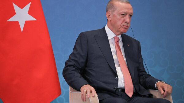 Aliada da OTAN, 'Turquia busca adesão à OCX liderada por China e Rússia', diz Erdogan