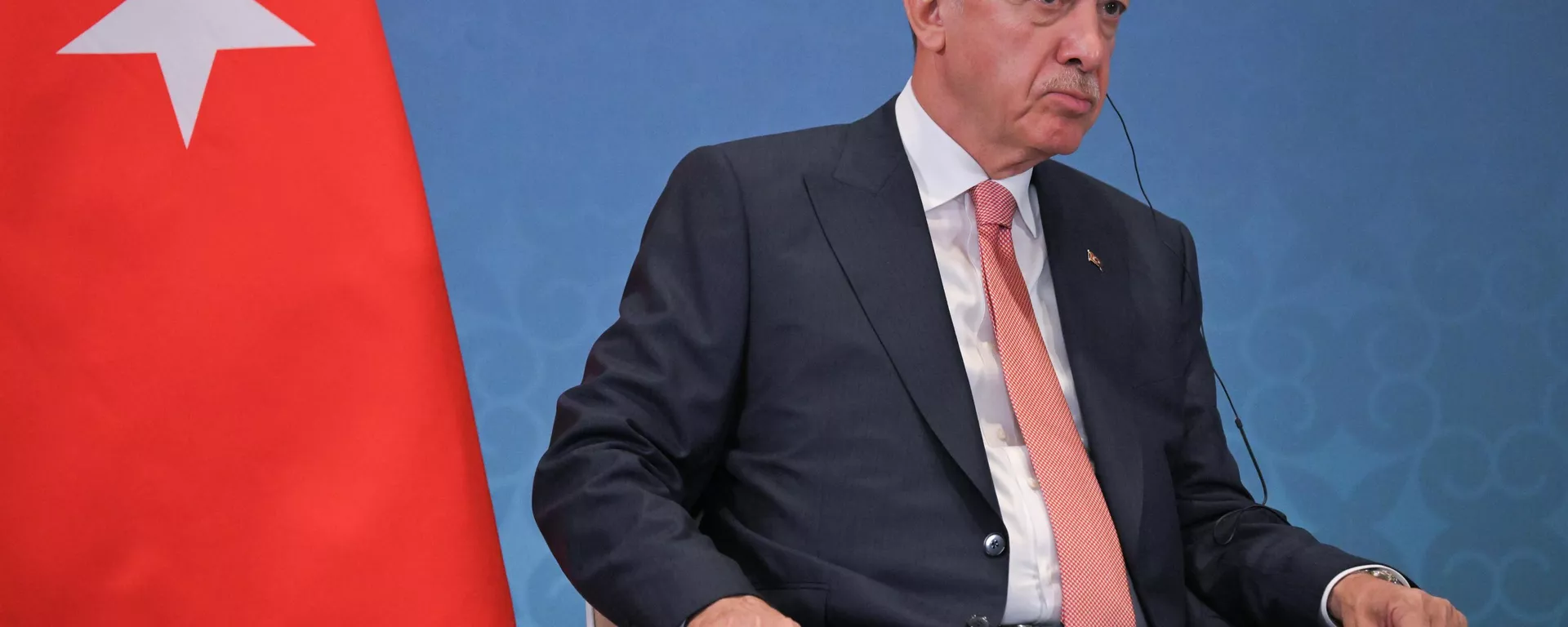 O presidente turco, Recep Tayyip Erdogan, participa de uma reunião com o presidente russo, Vladimir Putin, à margem da cúpula da Organização para Cooperação de Xangai (OCX) em Astana. Cazaquistão, 3 de julho de 2024 - Sputnik Brasil, 1920, 16.09.2024