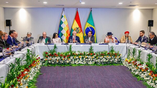 Presidente da República, Luiz Inácio Lula da Silva, durante reunião ampliada com o presidente do Estado Plurinacional da Bolívia, Luis Arce, em 9 de julho de 2024 - Sputnik Brasil