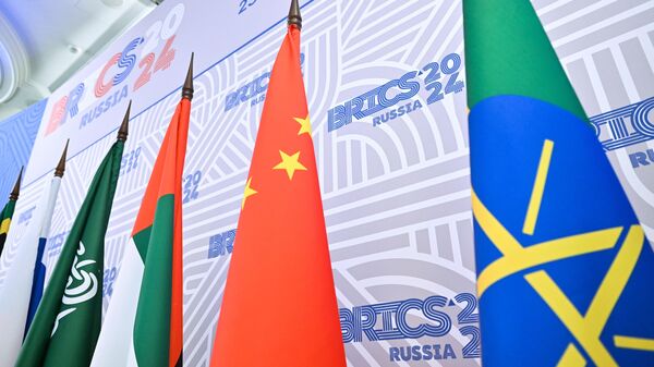 BRICS é um contrapeso ao monopólio do Ocidente, diz ex-presidente de Gana (VÍDEO)