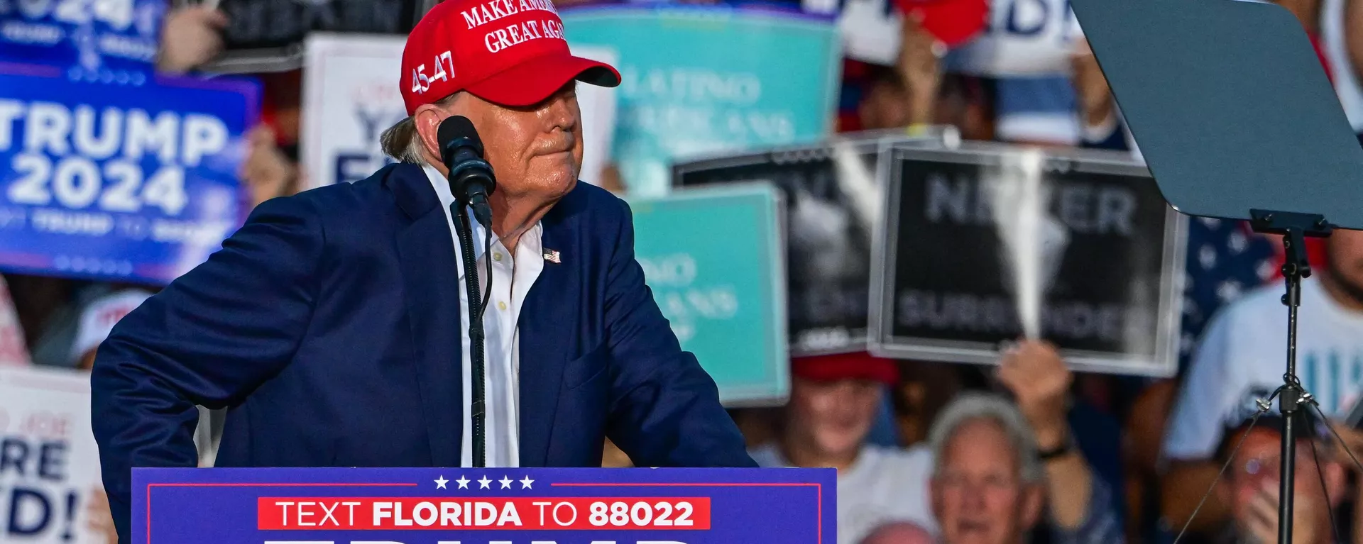 O ex-presidente dos EUA e candidato republicano à presidência, Donald Trump, fala durante um comício em Doral, Flórida, em 9 de julho de 2024 - Sputnik Brasil, 1920, 12.07.2024