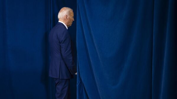 O presidente dos EUA, Joe Biden, de saída após falar sobre a tentativa de assassinato contra Donald Trump, Delaware, 13 de julho de 2024 - Sputnik Brasil