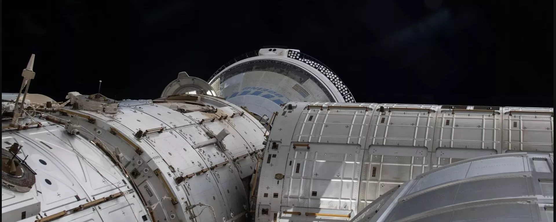 Imagens da nave Starliner da Boeing na Estação Espacial Internacional - Sputnik Brasil, 1920, 24.08.2024