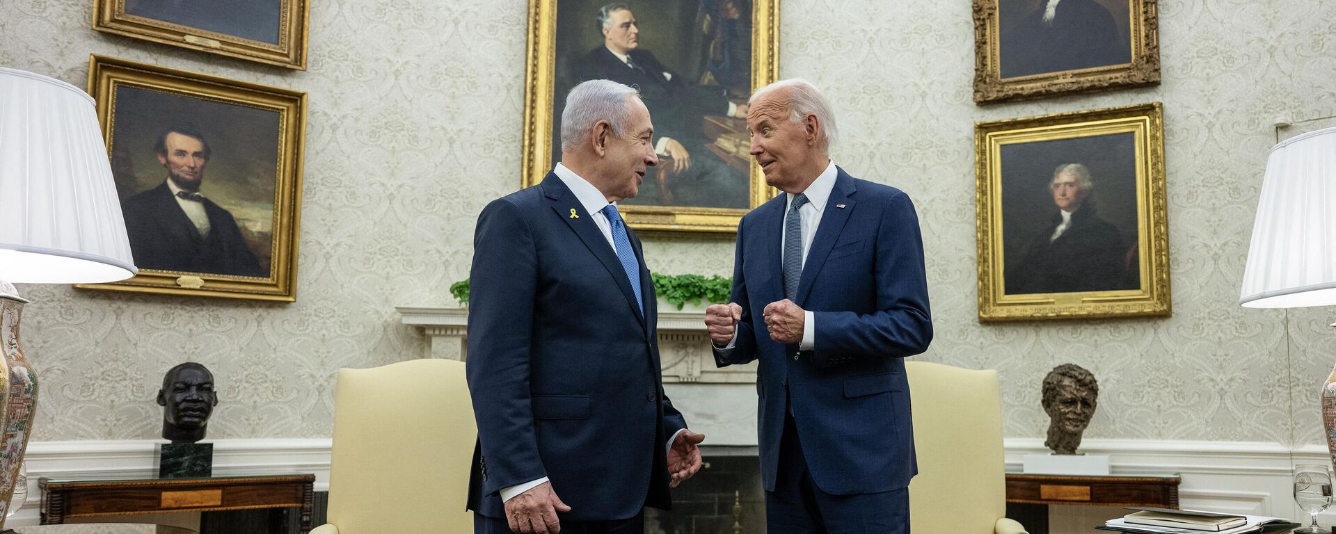 O presidente dos EUA, Joe Biden (D), se encontra com o primeiro-ministro israelense, Benjamin Netanyahu, no Salão Oval da Casa Branca, em Washington, DC, 25 de julho de 2024 - Sputnik Brasil, 1920, 04.08.2024