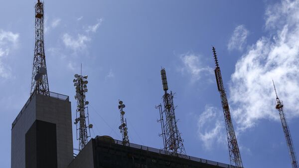 Antenas de telefonia celular (foto de arquivo) - Sputnik Brasil