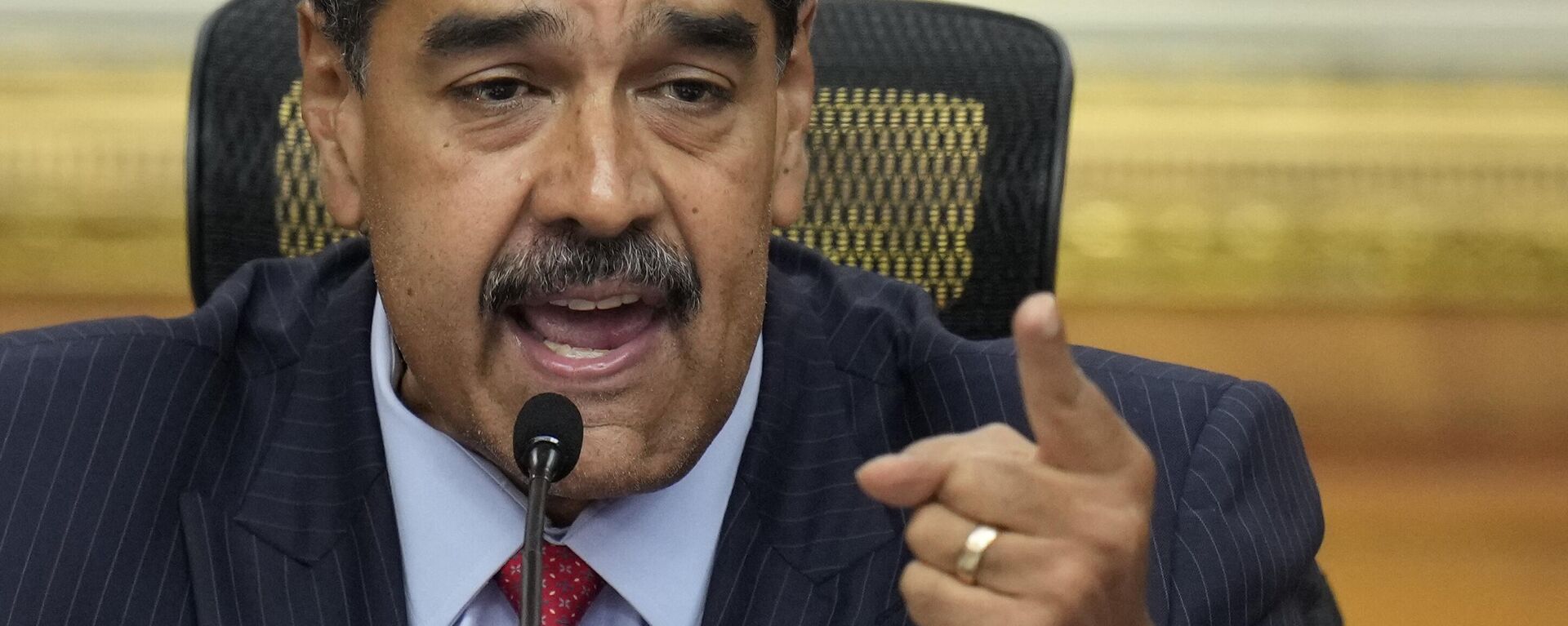 O presidente venezuelano Nicolás Maduro concede uma entrevista coletiva no palácio presidencial de Miraflores, em Caracas, Venezuela, em 31 de julho de 2024 - Sputnik Brasil, 1920, 15.10.2024