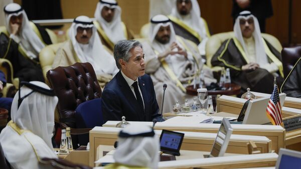 O secretário de Estado dos EUA, Antony Blinken, participa de uma Reunião Ministerial Conjunta do Conselho de Cooperação do Golfo e dos EUA para discutir as crises humanitárias enfrentadas em Gaza, em Riad, Arábia Saudita, 29 de abril de 2024 - Sputnik Brasil