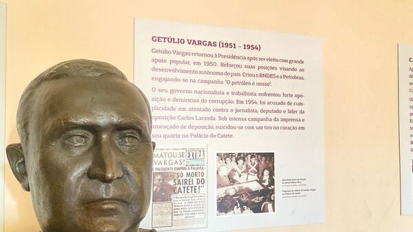 Busto do ex-presidente Getúlio Vargas, parte do acervo do Museu da República, no Rio de Janeiro. O local foi sede da Presidência da República até 1960, quando foi transformado em museu. Agosto de 2024. - Sputnik Brasil