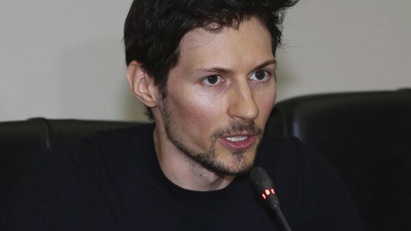 O cofundador do Telegram, Pavel Durov, fala durante uma coletiva de imprensa após reunião com o ministro da Comunicação e Informação da Indonésia, Rudiantara, em Jacarta. Indonésia, 1º de agosto de 2017 - Sputnik Brasil