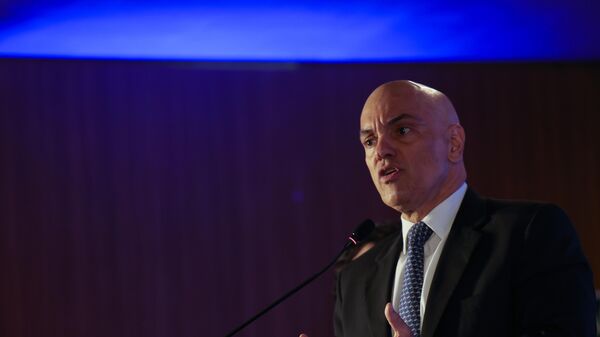 O ministro do STF, Alexandre de Moraes, participa do seminário A necessidade de regulamentar as redes sociais e o papel das plataformas na economia digital, em 14 de agosto de 2024 - Sputnik Brasil